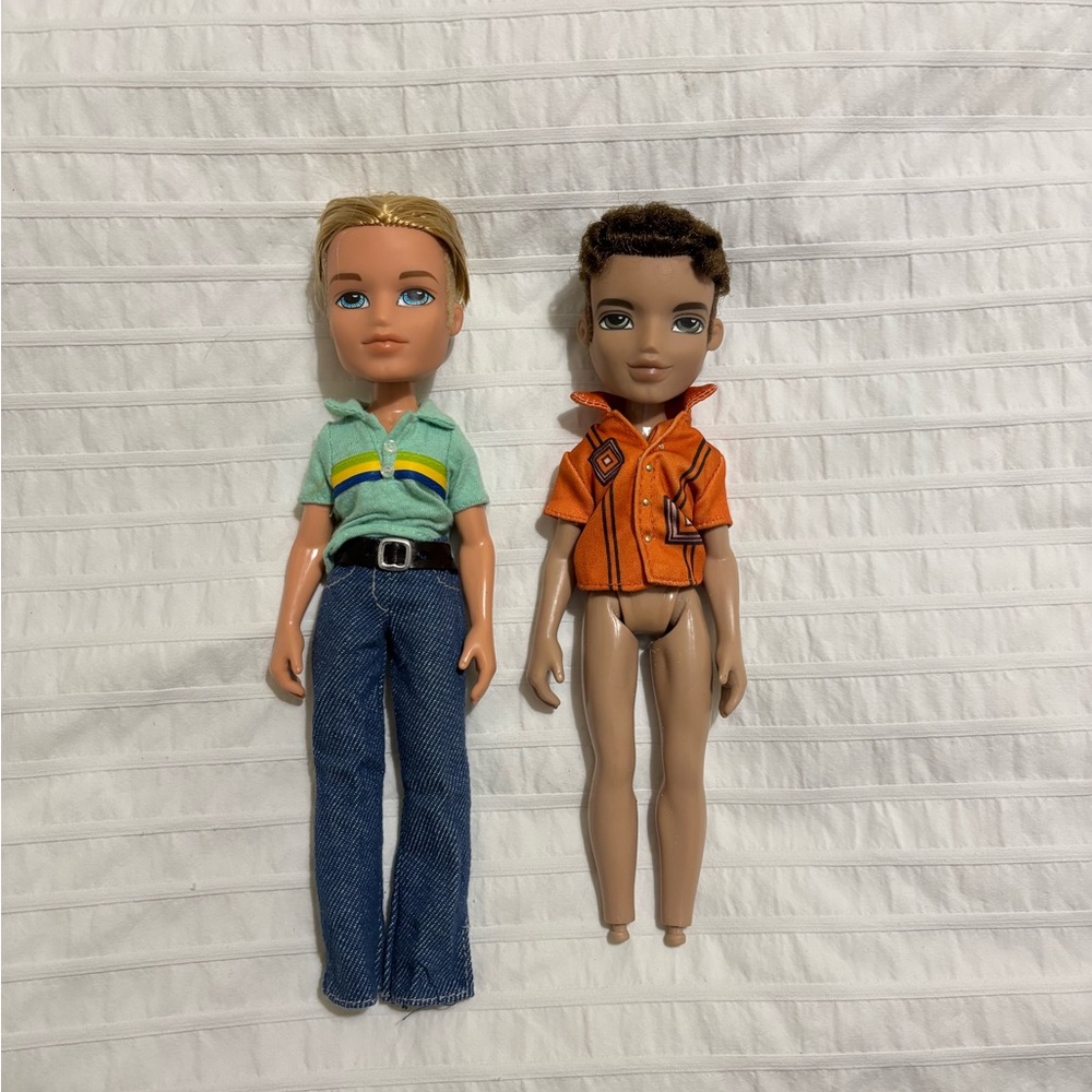 2 Bratz Boyz dolls